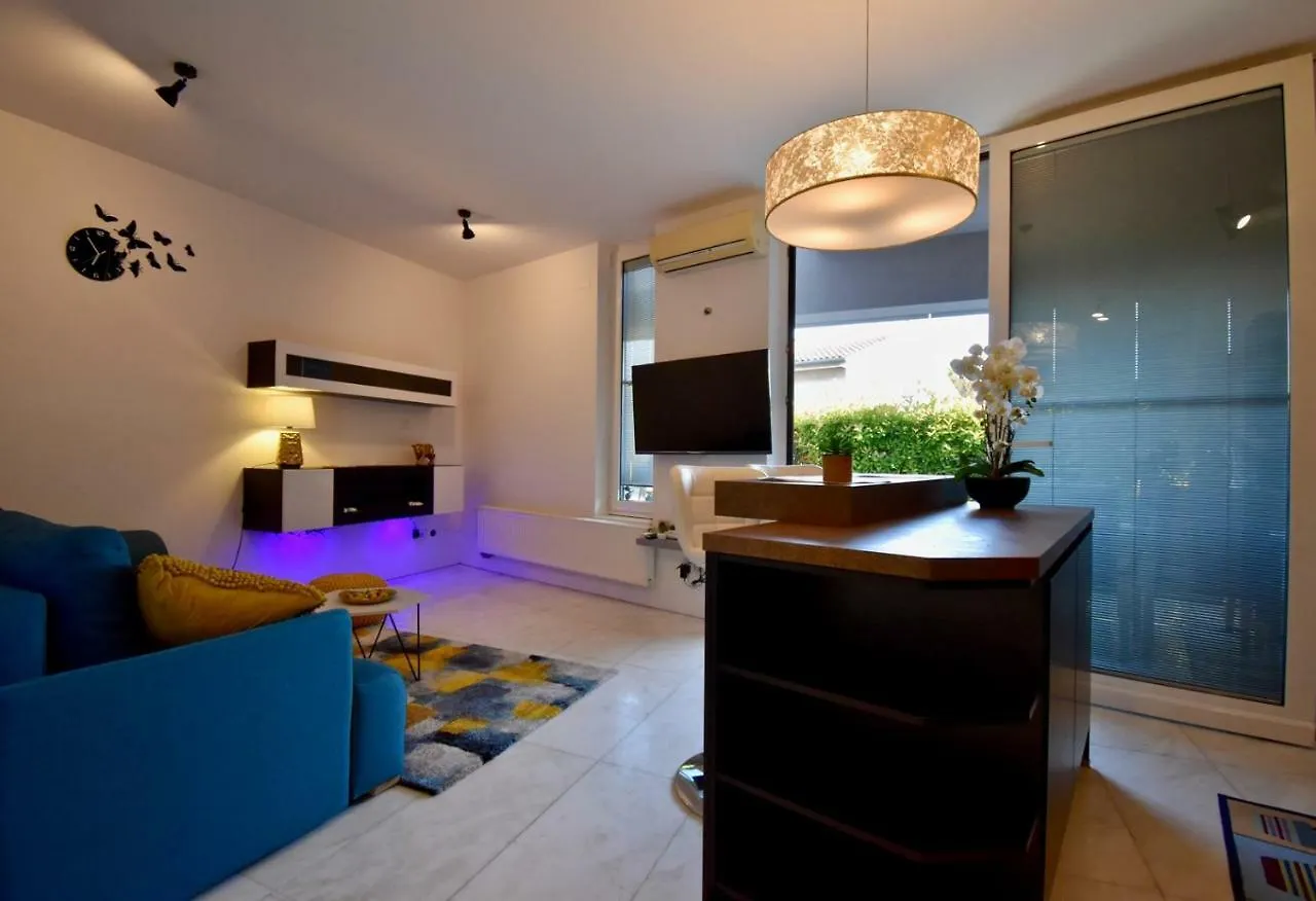 Amazing Luxury Apartment 200 M From The Beach Пула 0*,  Хорватия